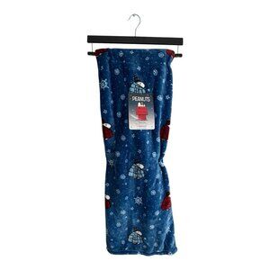 Snoopy  In Puffer Jacket Throw Blanket Silky Soft Blue 50" x 70" Snowflakes NEW